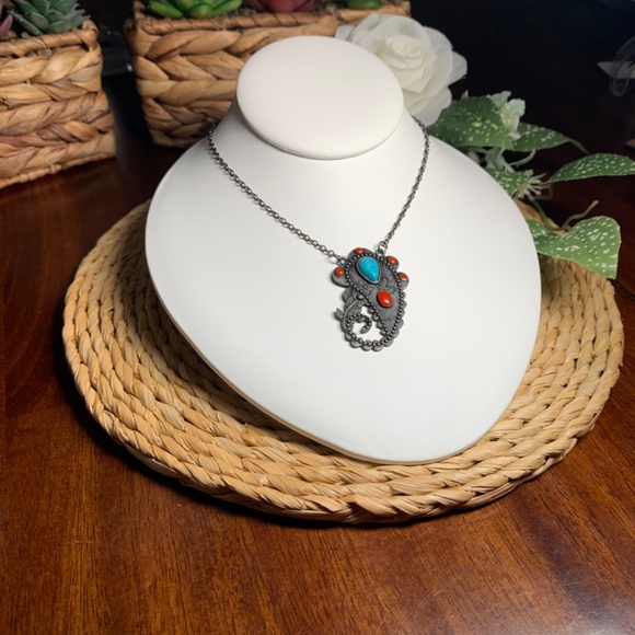 Southwestern Peacock Feather Turquoise Howlite and Red Cabochon Pendant Necklace - Picture 2 of 10